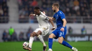 السعودية تخسر ودية أمام صربيا وتتعرض لضغوط المونديال