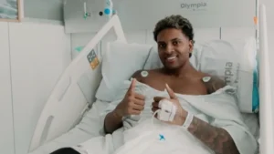 رودريغو يعلق على جراحته: "تبدأ قصة جديدة"