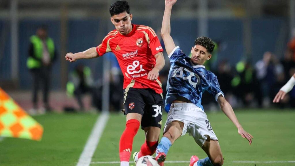 موعد وقنوات بث مباراة الأهلي وبيراميدز