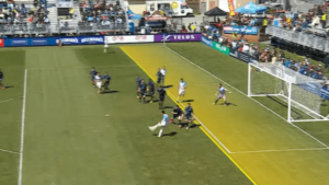 الدوري الكندي يطبق قانون التسلل الجديد لأول مرة.