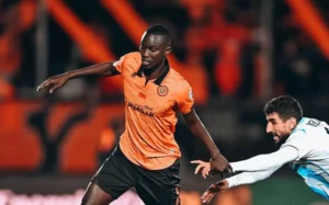 نهضة بركان يعلن انتقال كمارا إلى أهلي طرابلس رسميًا