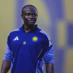 ماني يحتفل بعيد ميلاده بكعكة كأس إفريقيا، يثير جدلًا