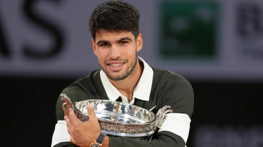 صدمة في باريس.. قرار غير متوقع من حامل اللقب يربك حسابات دورة رولان غاروس