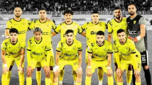 المغرب الفاسي يمدد عقد بنجديدة إلى 2030