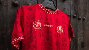 الفتح الرياضي يرتدي قميصًا خاصًا احتفالًا بمرور 80 عامًا