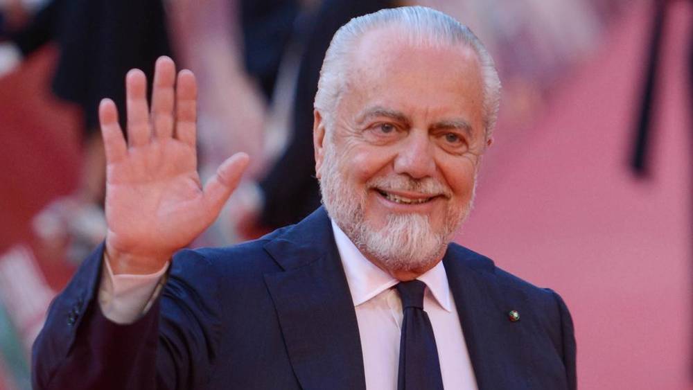 رئيس نابولي يقترح تعديلات جذرية لقوانين كرة القدم