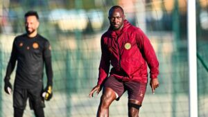 نهضة بركان يختتم استعداداته لمواجهة الجيش الملكي الحاسمة