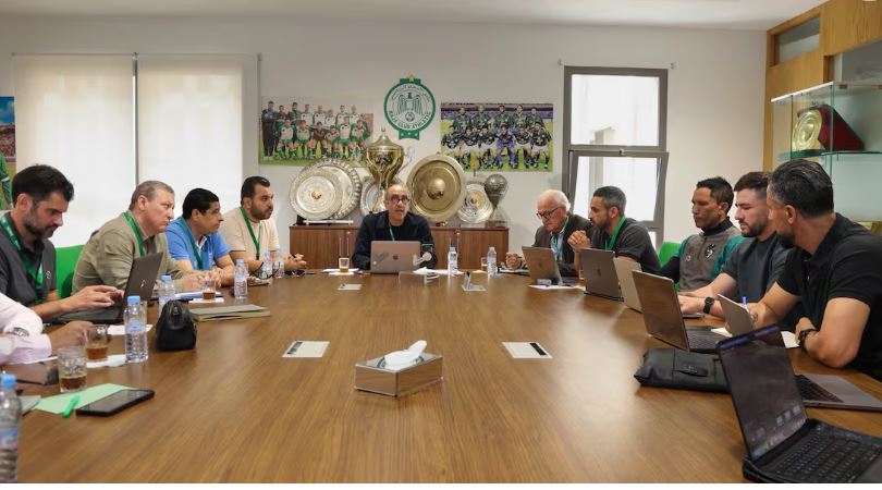 البلغيتي يستقيل من إدارة الرجاء الرياضي فجأة