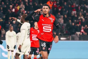 رين يرفض عروض دورتموند ويحتفظ بآيت بودلال