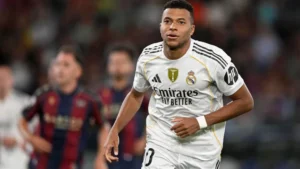 مبابي يحفز جماهير ريال مدريد بعد خسارة دوري الأبطال