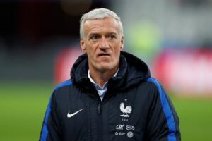 ديشان يعلن غياب إيكيتيكيه عن كأس العالم بسبب الإصابة