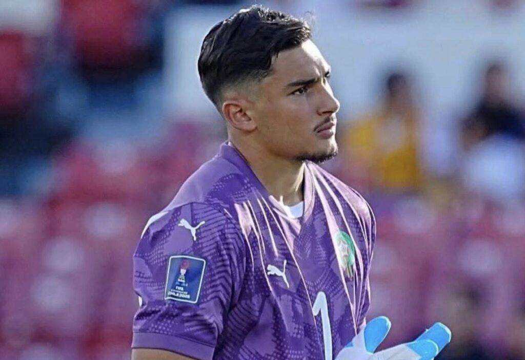 أندية أوروبية وعربية تتسابق للتعاقد مع حارس المغربي يانيس بن شاوش