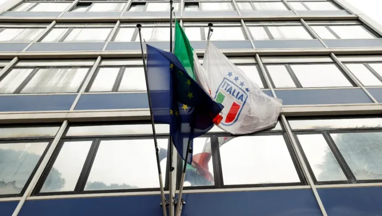 إيطاليا تحسم موقفها وترد على تهديدات يويفا بشأن يورو 2032