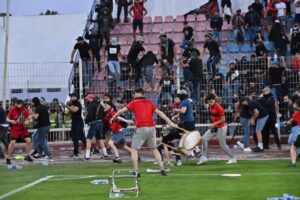 "الكاف" يدرس عقوبات على اتحاد العاصمة الجزائري بعد شغب آسفي