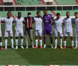 حسنية أكادير يكرم شابًا مريضًا ويدعم علاجه