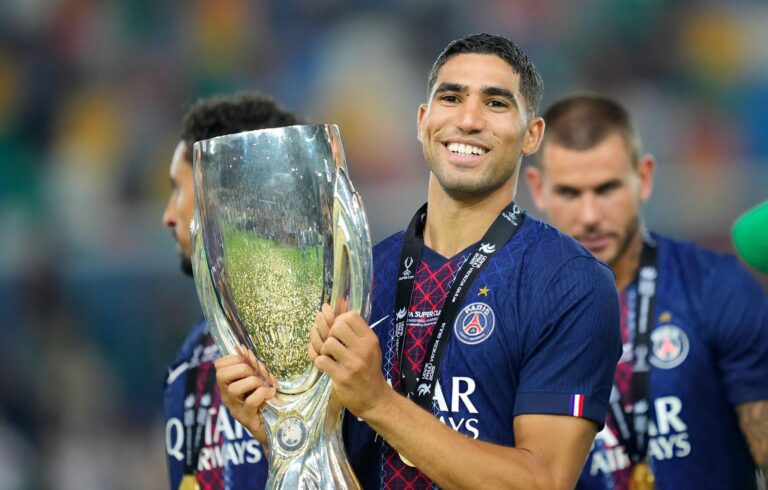 أشرف حكيمي يطارد رقم فينيسيوس جونيور في دوري أبطال أوروبا