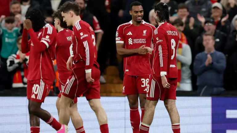 ليفربول: 3 لاعبين مُعرضون للإيقاف أمام باريس سان جيرمان