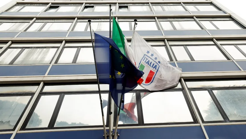 تخريب مقر الاتحاد الإيطالي لكرة القدم بعد خسارة المونديال