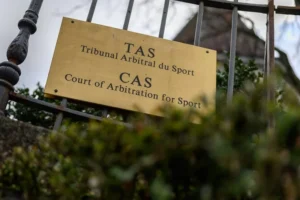 "كاس" تلزم اتحاد الكرة التونسي بدفع تعويض للمدرب النفطي