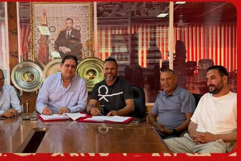 رسميًا.. الوداد يتعاقد مع بنشريفة خلفاً لكارتيرون