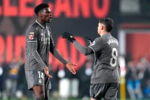 ريال مدريد يغرم تشواميني وفالفيردي 500 ألف يورو