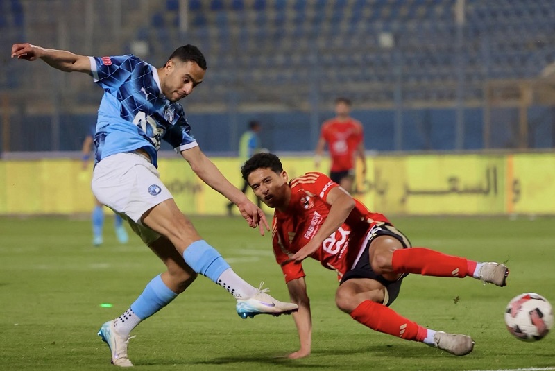 خلاف بين بيراميدز ومدربه بسبب محمد الشيبي