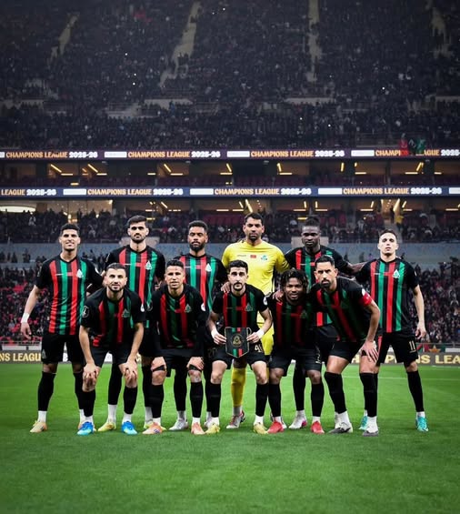 موقع “الكاف” يتغنى بالجيش الملكي قبل نهائي دوري أبطال أفريقيا