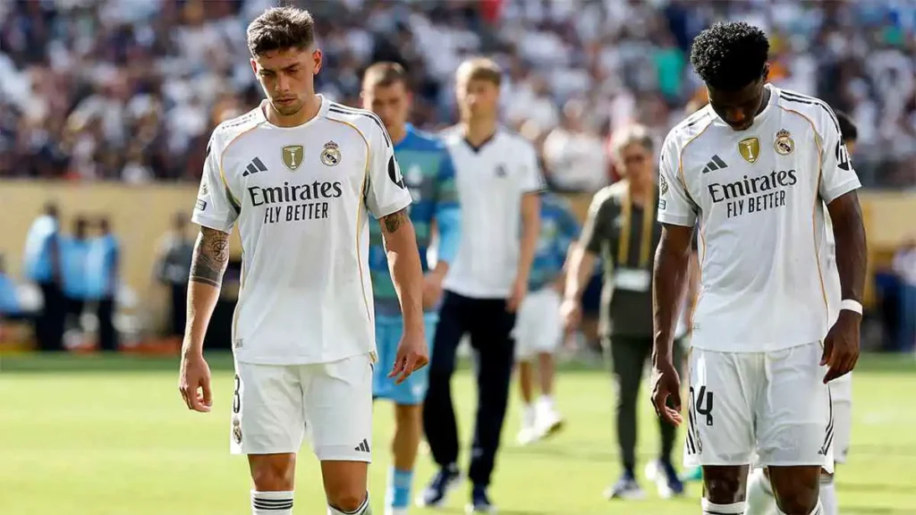 ريال مدريد يقرر عقوبة قاسية بحق فالفيردي وتشواميني
