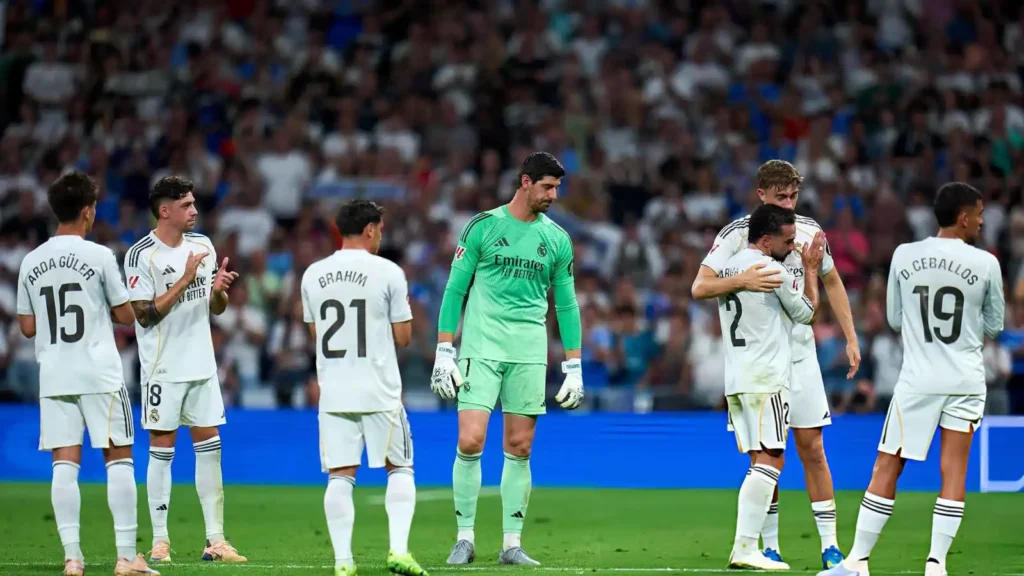 كارفاخال يودع ريال مدريد بدموع الجماهير في البرنابيو