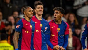 ليفاندوفسكي يعلن رحيله عن برشلونة بنهاية الموسم
