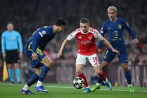 أرسنال يقصي أتلتيكو مدريد ويتأهل إلى نهائي دوري أبطال أوروبا (فيديو)