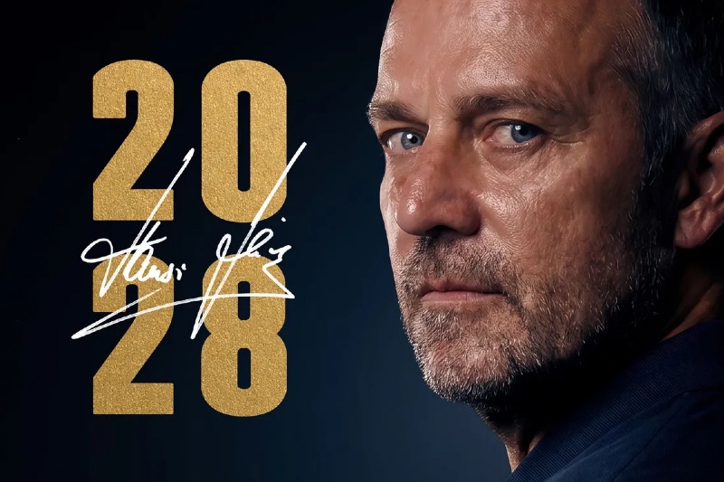 برشلونة يمدد عقد فليك حتى 2028 مع خيار التمديد