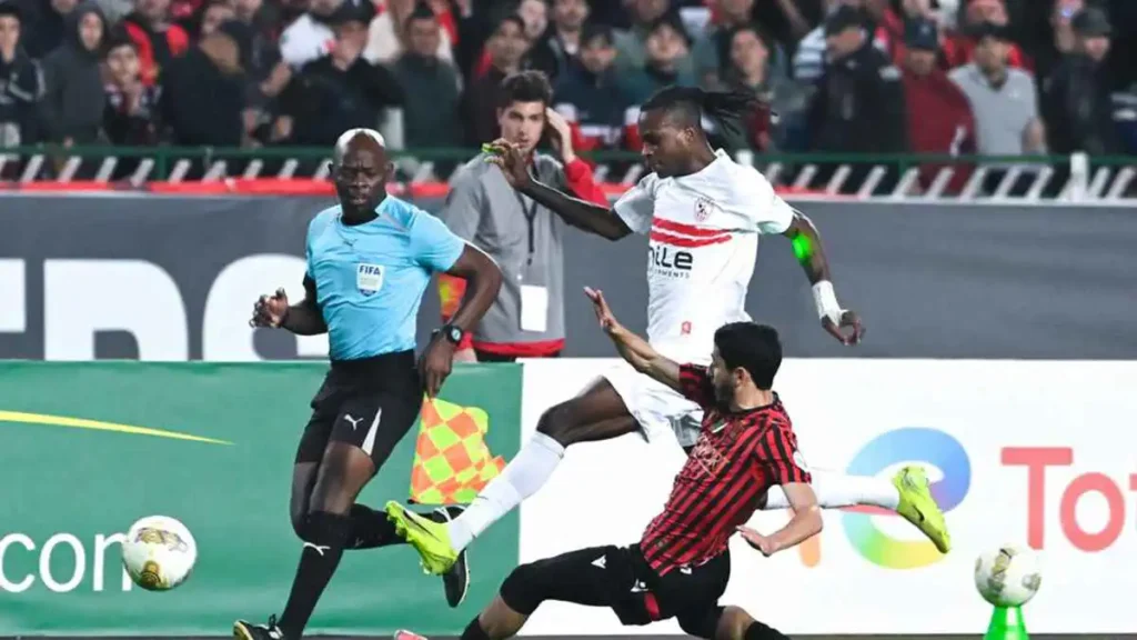 شيكوبانزا يثير توترًا بلقطة مرح في تدريبات الزمالك.