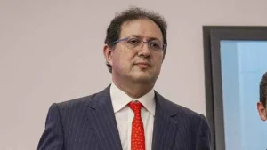 آيت منا يأمل الفوز على الرجاء قبل رحيله عن الوداد