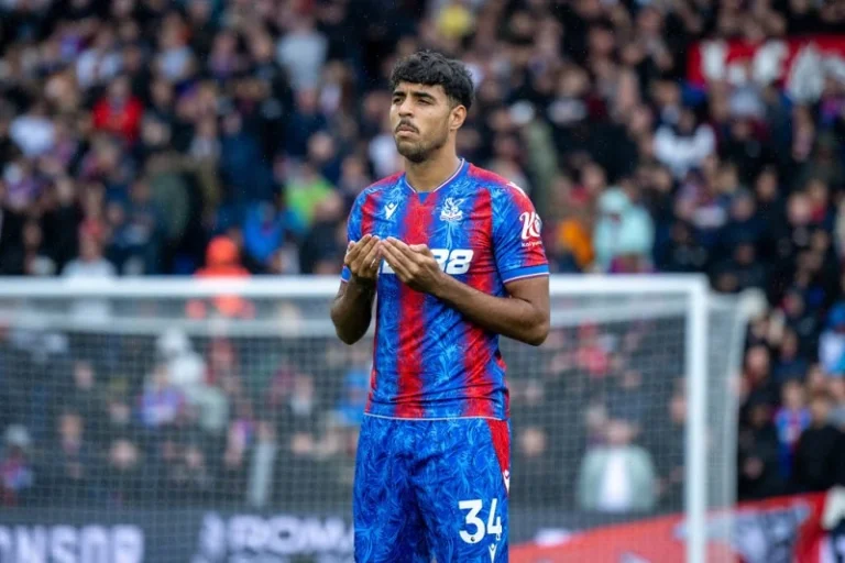 كريستال بالاس يتوج بلقب دوري المؤتمر الأوروبي بحضور شادي رياض