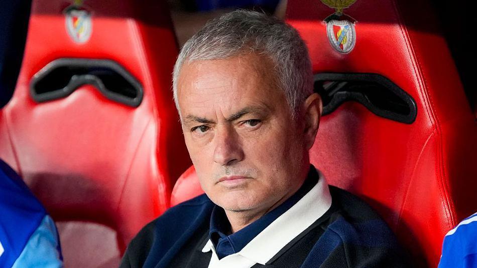 مورينيو: لم أتلق عرضًا من ريال مدريد لتدريبه
