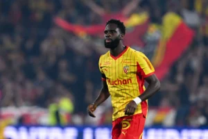 لاعب هايتي يرفض اللعب بالمونديال ضد المغرب "احترامًا" لزملائه.
