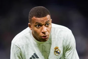ريال مدريد يدرس عقوبة على مبابي بسبب تصريحاته الأخيرة