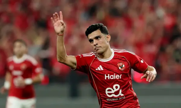 الأهلي المصري يرفض رحيل بنشرقي ويتمسك به