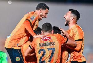 نهضة بركان يفوز على المكناسي بهدف ويقترب من الصدارة