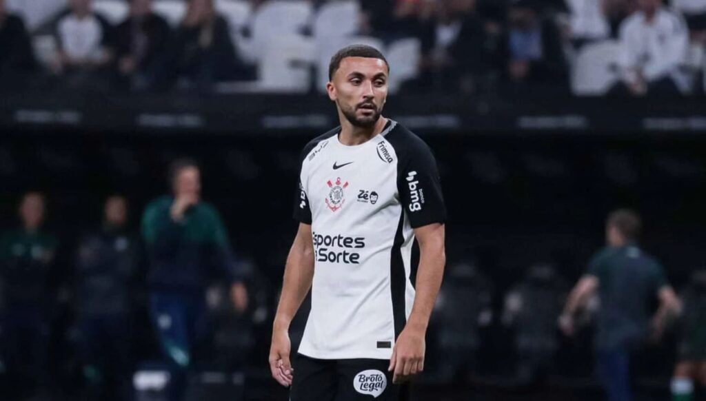 لبيض يسجل هدفًا تاريخيًا في كوبا ليبرتادوريس كأول مغربي