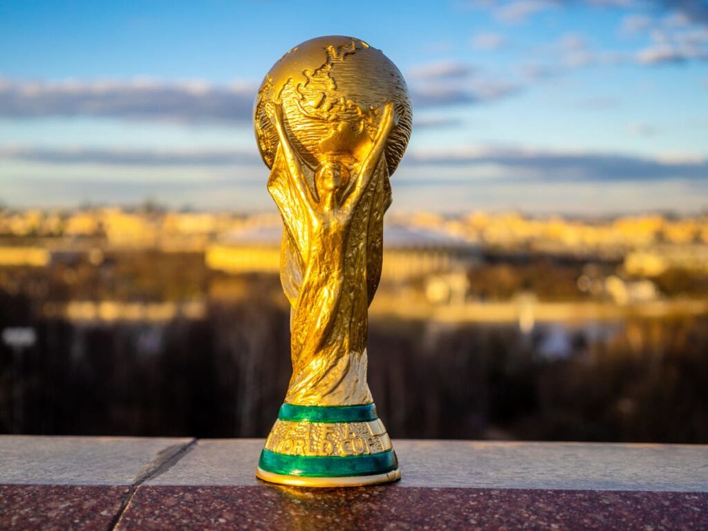 لاعبون مغاربة يخلدون حضورهم المتكرر في كأس العالم