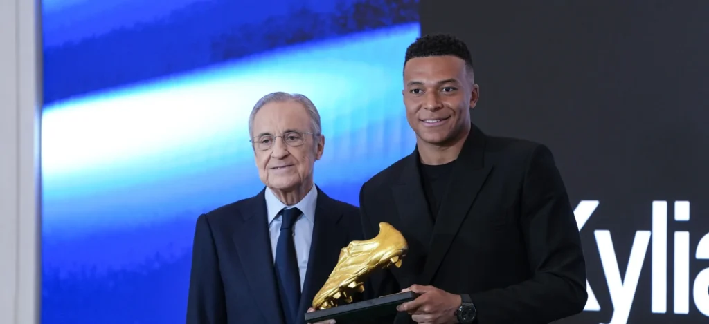 بيريز يدافع عن مبابي ويحمل الإعلام مسؤولية التوتر بريال مدريد