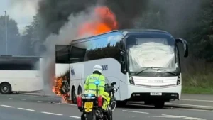 اندلاع حريق في حافلة مشجعي سيلتيك عقب الخسارة أمام رينجرز