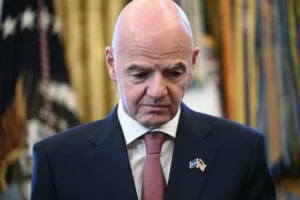 الاتحاد السويسري يسحب دعمه رسمياً لترشح إنفانتينو لرئاسة فيفا