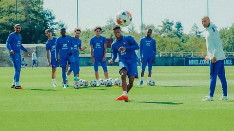 زيدان يقود فرنسا أمام تركيا في افتتاح دوري الأمم الأوروبية