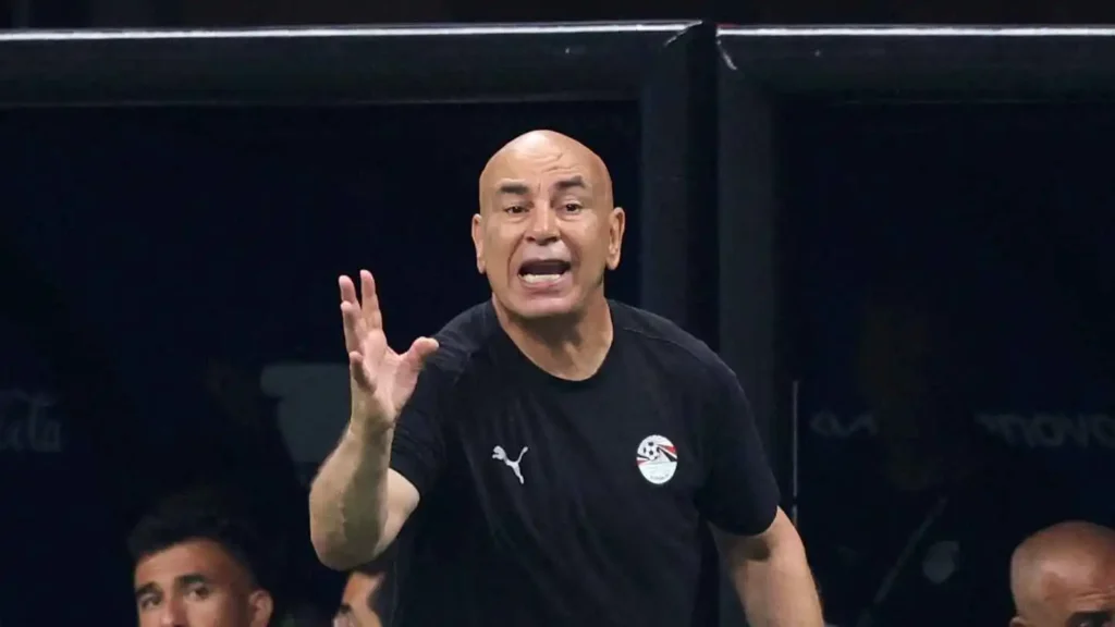 أحمد بلال يطالب حسام حسن بالاعتذار عن تصريحاته بشأن الشناوي