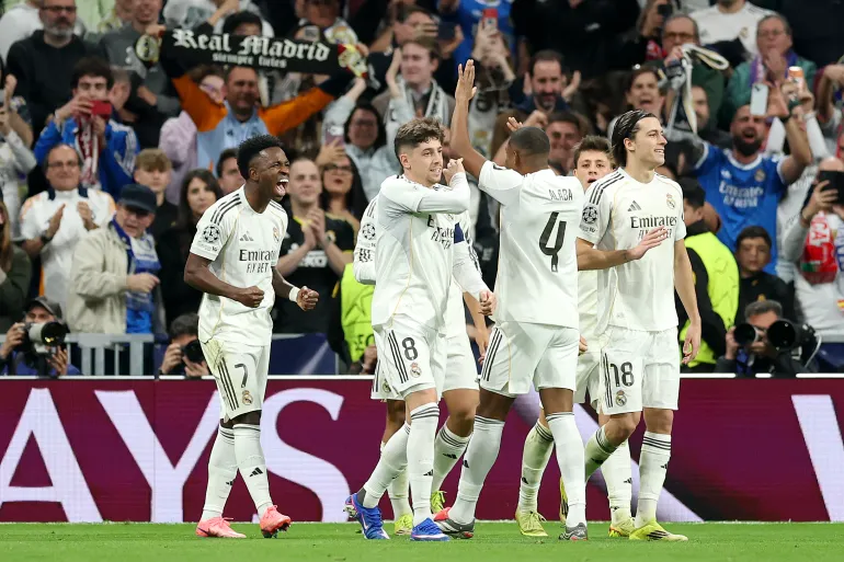 ريال مدريد يعلن إصابة نجمه ويكشف مدة غيابه