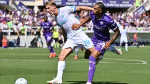 نابولي يتعادل مع فيورنتينا ويواصل تعثره في الدوري الإيطالي
