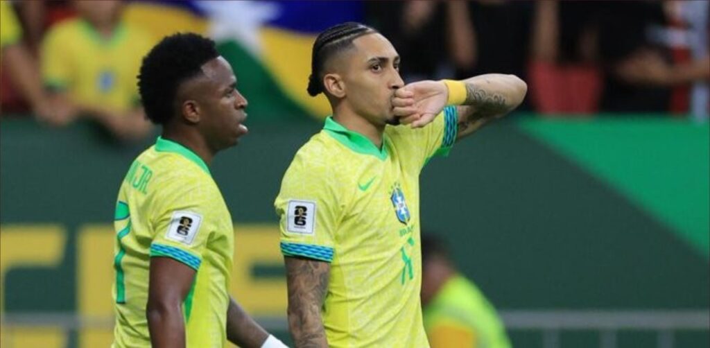 رافينيا يرتدي القميص رقم 10 في المنتخب البرازيلي خلفاً لنيمار